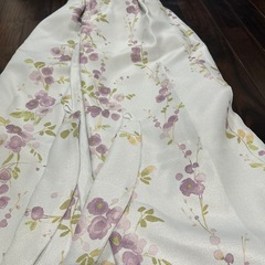 遮光カーテン　花柄　フラワーモチーフの画像