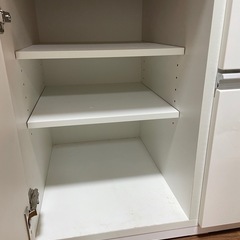 食器棚の画像