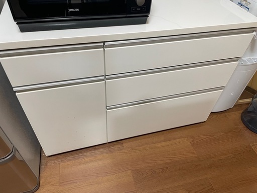 【値下げ】食器棚