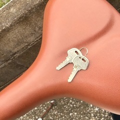 【使用4ヶ月・オートライトつき付き】【自転車】marukin自転車 スーンシングルE 26インチ オレンジの画像