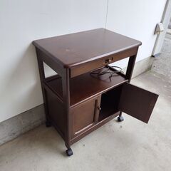 家具　サイドテーブル　キャビネットの画像