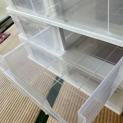 押入れ　収納棚　引き出しの画像