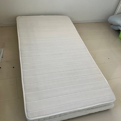 シングルベッドの画像