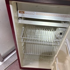 レトロ冷蔵庫の画像