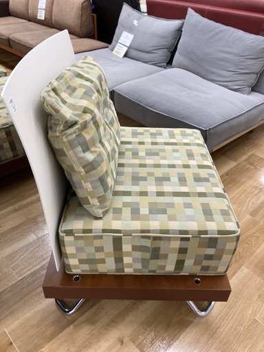 【軽トラ90分貸し出しサービス】Steelcase　1人掛けソファー 軽トラ90分貸し出しサービス】Steelcase 1人掛けソファーの通販はau