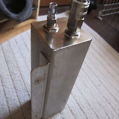 0円！小型エアータンク+加工12Vコンプレーサー中古品　自宅引取限定 !の画像