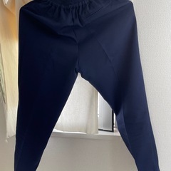 ネイビー　レディース　パンツ　きれいめ ストレッチ 美脚 テーパードパンツの画像