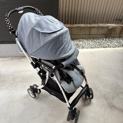 Aprica ラクーナ ビッテ ソファークッション 持ち手レザー調　象柄の画像