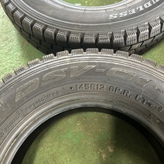 投売り　DUNLOP スタッドレスDSV-01 145R12 4本　9部山の画像