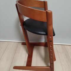 木馬舎　プレディクトチェア　チャイルドチェア　子供　椅子の画像