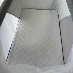 YATOMI ポータブルベビーベッドの画像