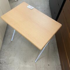 リサイクルショップどりーむ荒田店　No4907 折りたたみテーブル　簡易デスク　折りたためて便利♪の画像