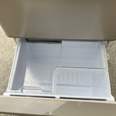350L冷蔵庫　両開き　ファミリータイプ　大容量　SJ-WA35A シャープ 2015年の画像