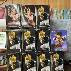 今日　開けてます　フィギュア1,000円の画像