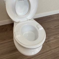 トイトレおまるの画像
