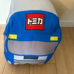 トミカ トラック型ぬいぐるみの画像