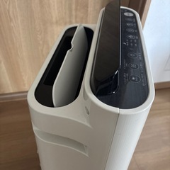 シャープ 加湿 空気清浄機 プラズマクラスター KC-G50-Wの画像