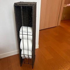 トイレットペーパー収納の画像