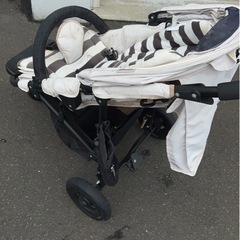ベビーカー　エアバギーの画像