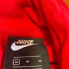 NIKEフード付パーカーの画像