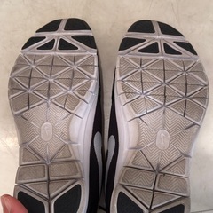 【NIKE】ランニングシューズ 24.5cm ブラック✨軽量で履きやすい◎の画像