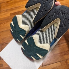 Reebokポンプスニーカー28.5cmの画像