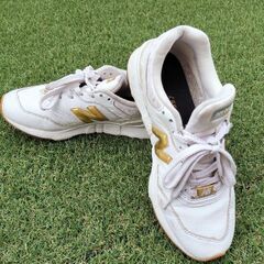 Sale!!!New balance 997h  24cmの画像