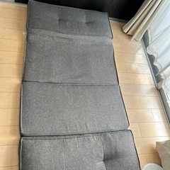ローソファー　ベッドの画像