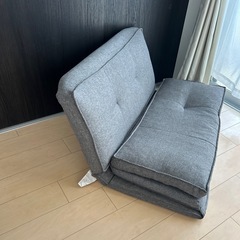 ローソファー　ベッドの画像