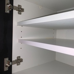 テレビ台付き収納棚の画像