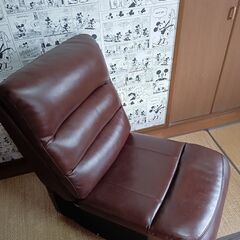 ニトリ　Nビリーバ3人掛けソファー（皮素材）の真ん中の１台の画像