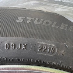 205/60 R16　スタッドレスタイヤの画像