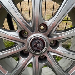 205/60 R16　スタッドレスタイヤの画像