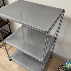 取引中　中古　収納3段金属棚の画像