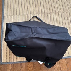 テニスラケットバックの画像