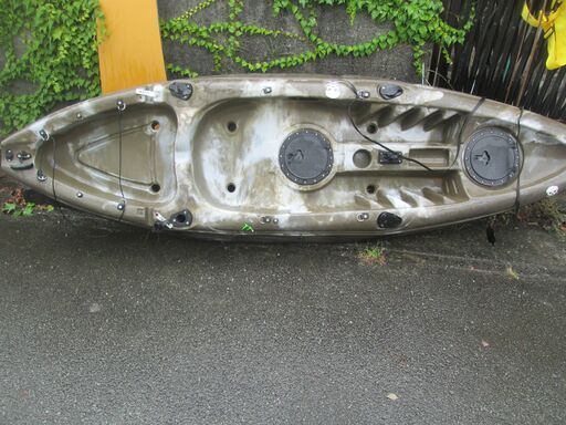 モーター推進機と　カヤック　商談中