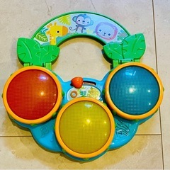 音が鳴る、光るおもちゃ　叩いて遊べる
の画像