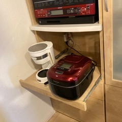 食器棚の画像