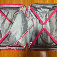 キャリーケース　ピンク
の画像