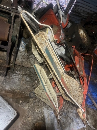 クボタ　稲刈機　RE30