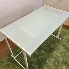 【リユース☆エコちょっぷ】ガラス　パソコンデスク　ホワイトの画像