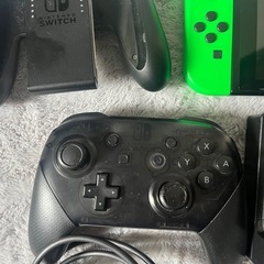 任天堂Switch プロコン、スマブラ付きの画像