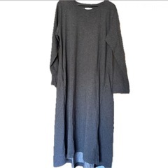 ロングワンピース 長袖 マキシ丈 ゆったり グレーの画像