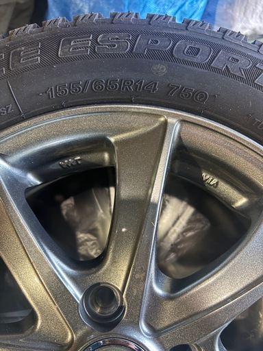 スタッドレスタイヤ　ice esporte 155/65r14　　　