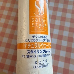 新品未開封　　コーセー　スタイリングムース
の画像