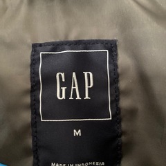 メンズ／GAP ブラック ダウンベスト Mサイズの画像