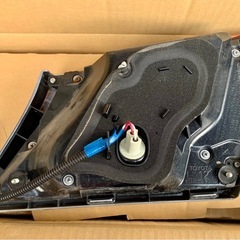 クラウン DBA-GRS210 左フィニッシャーランプ 81591-30521の画像