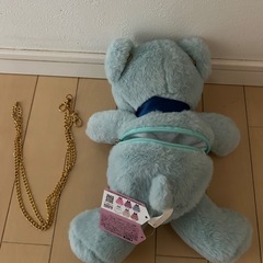 チェーン付きぬいぐるみバッグの画像
