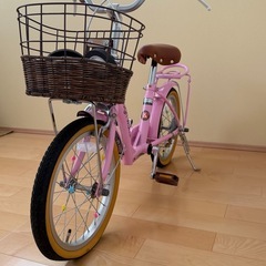 自転車 子供 14インチ 室内保管 
補助輪付の画像