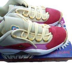 Reebok × Keith Haring コラボスニーカーの画像